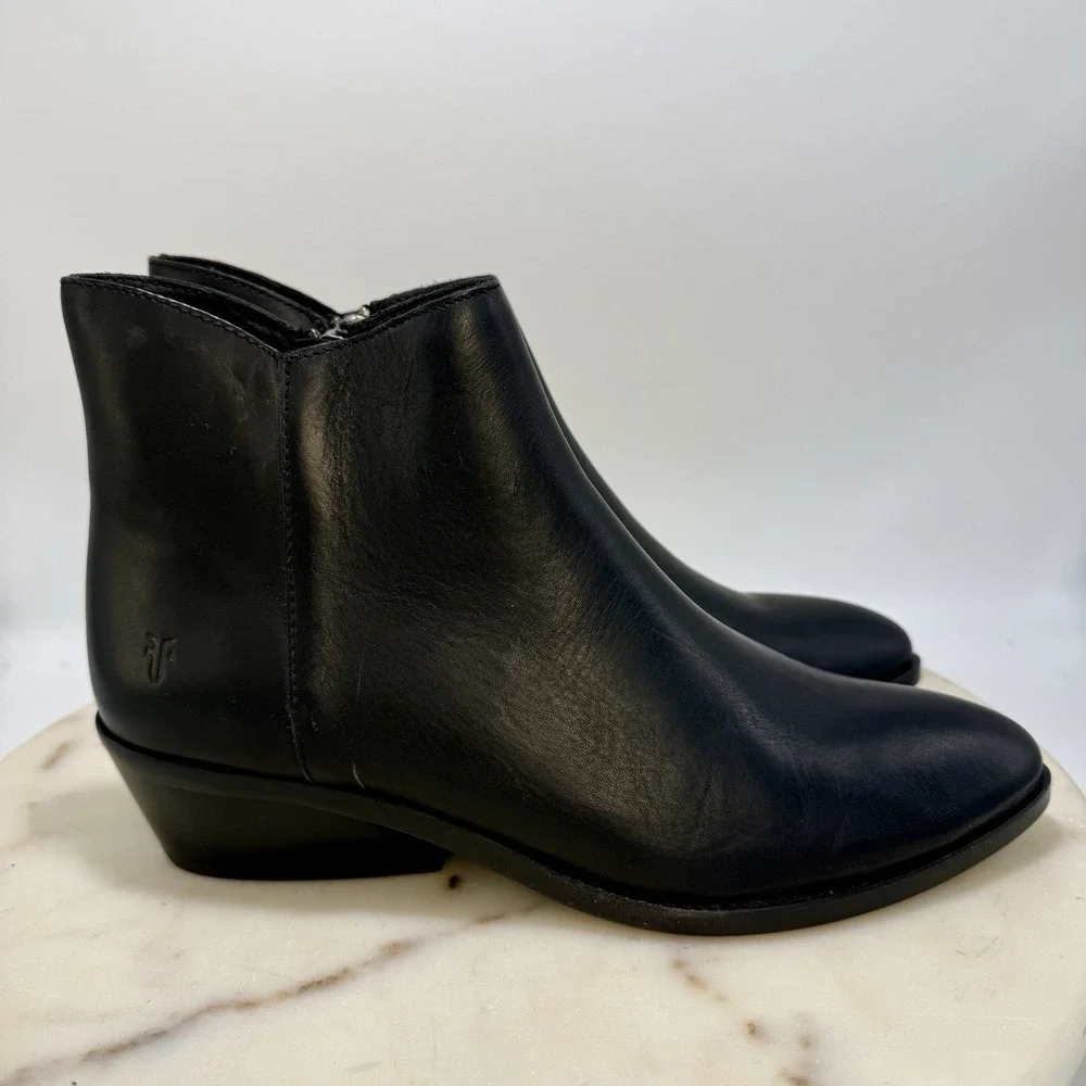 Frye Farrah Inside Zip Booties Women's Size 8M Black Leather Ankle